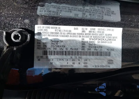 2018 Ford Focus Se z USA, uszkodzony, nr VIN 1FADP3K2XJL298334
